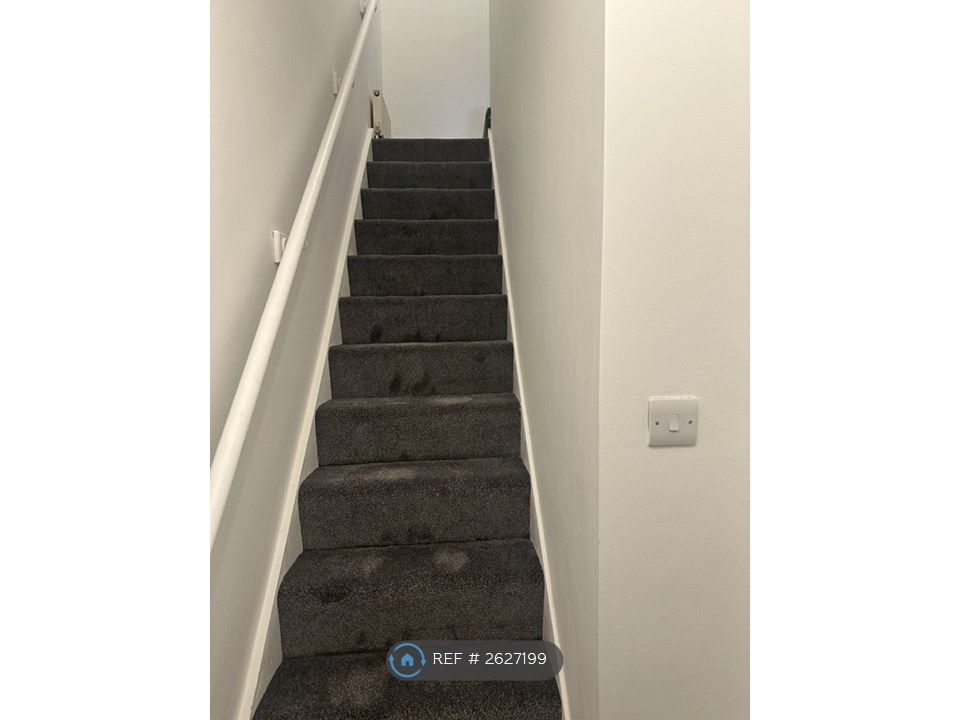 Property photo 2 of 3