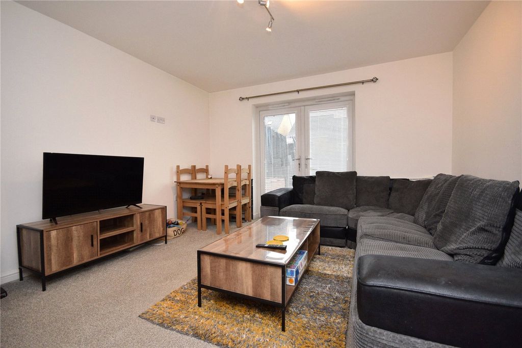 Property photo 2 of 10 Picture No. 08