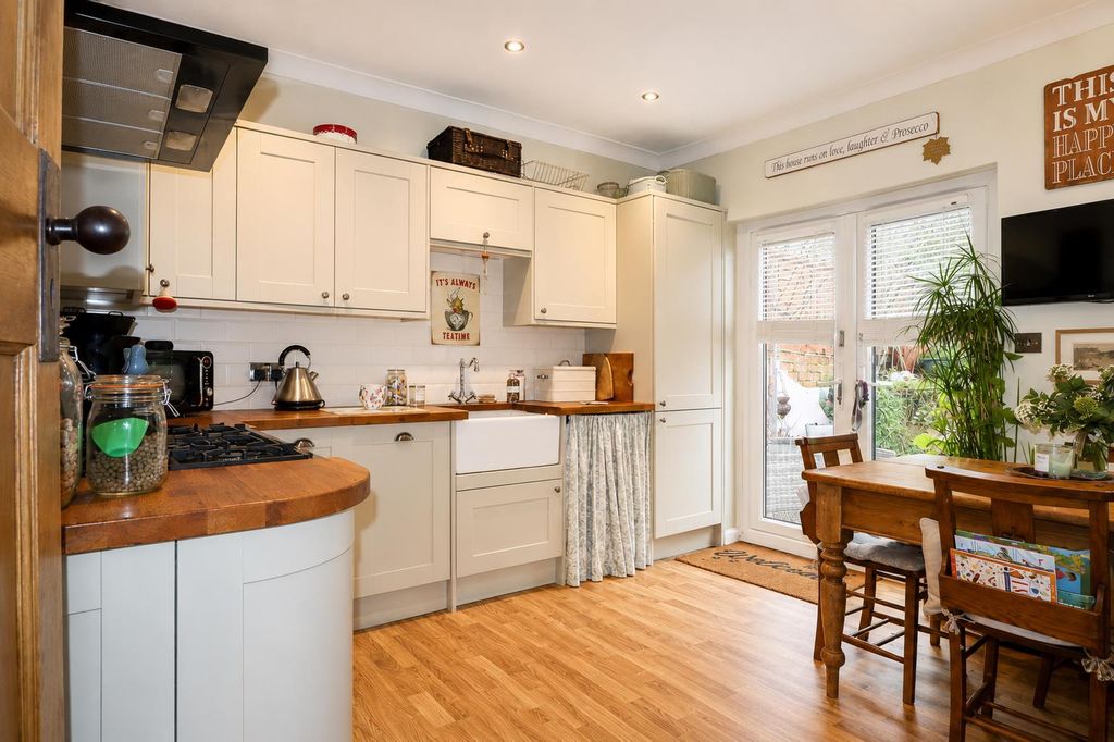 Property photo 1 of 15 Kitchen/Dining Room