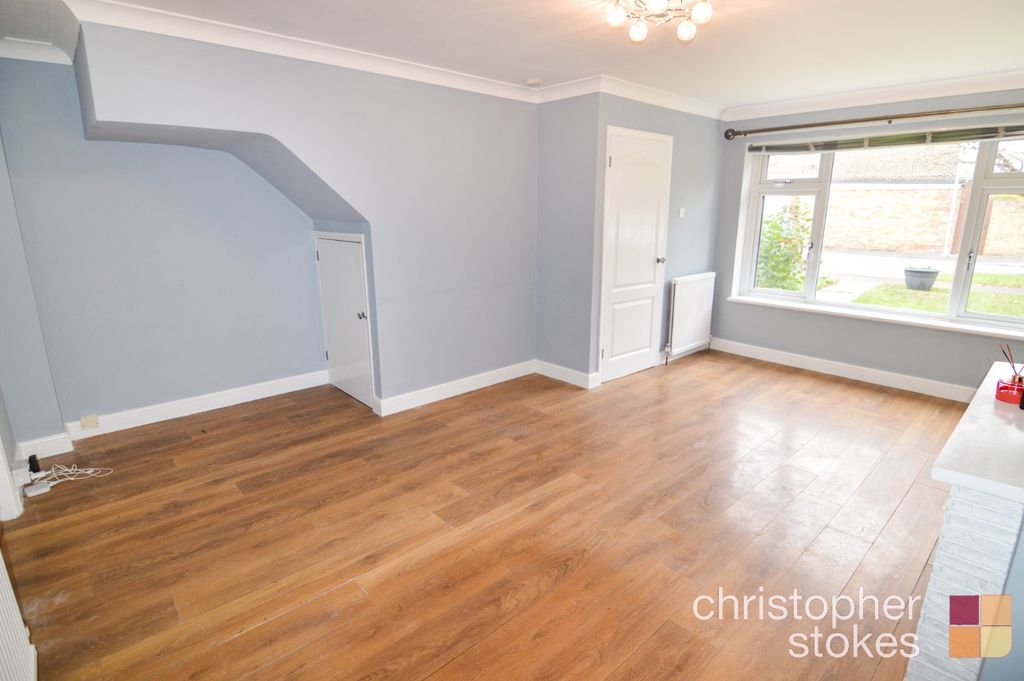 Property photo 3 of 10 4565473