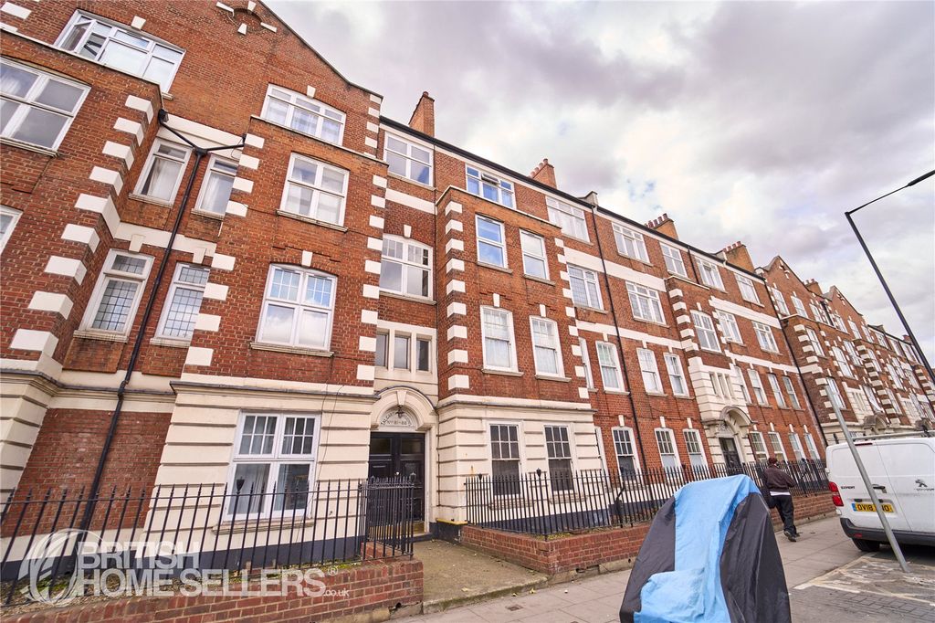 Property photo 2 of 29 Picture No. 03