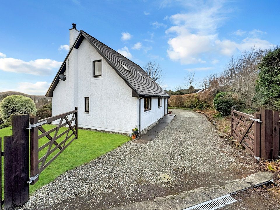 Property photo 3 of 46