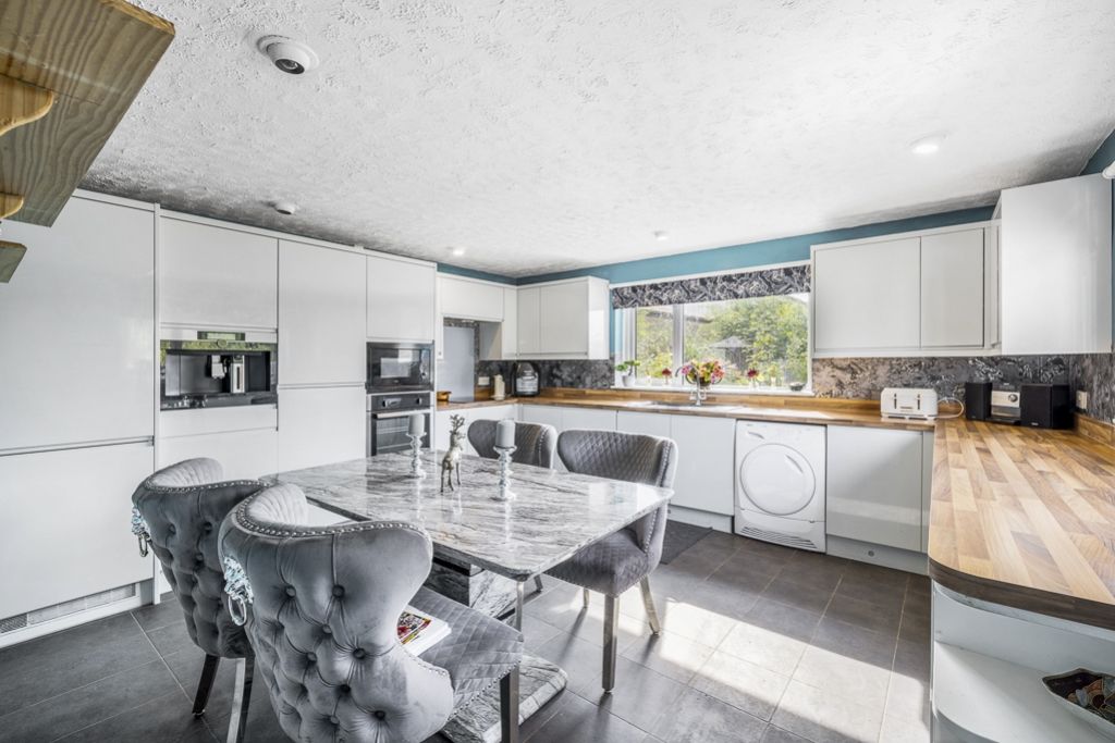 Property photo 3 of 25 Rose Cottage (Swineshead)-14
