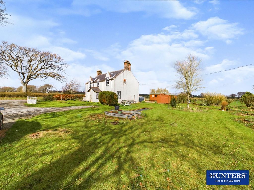 Property photo 2 of 30 Gardens