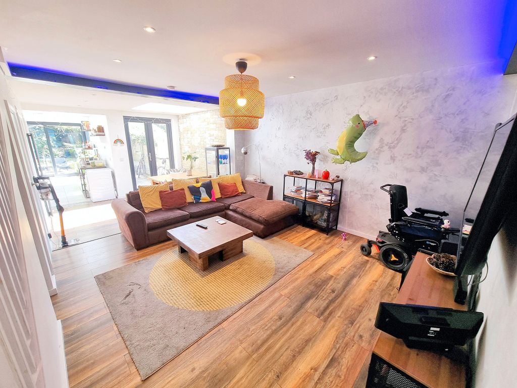 Property photo 1 of 23