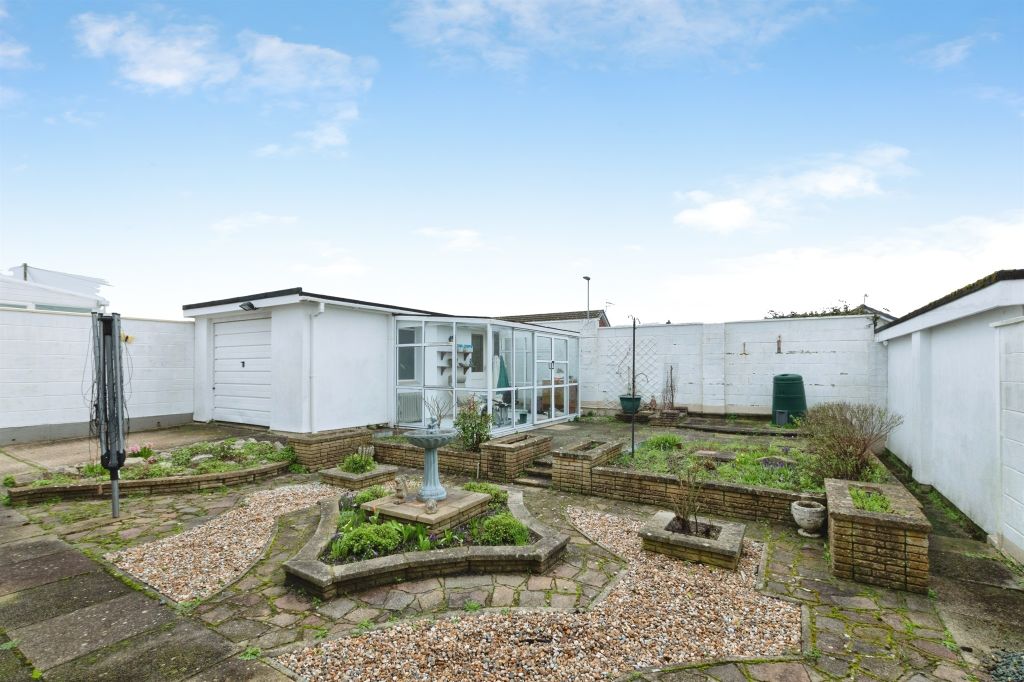 Property photo 3 of 20