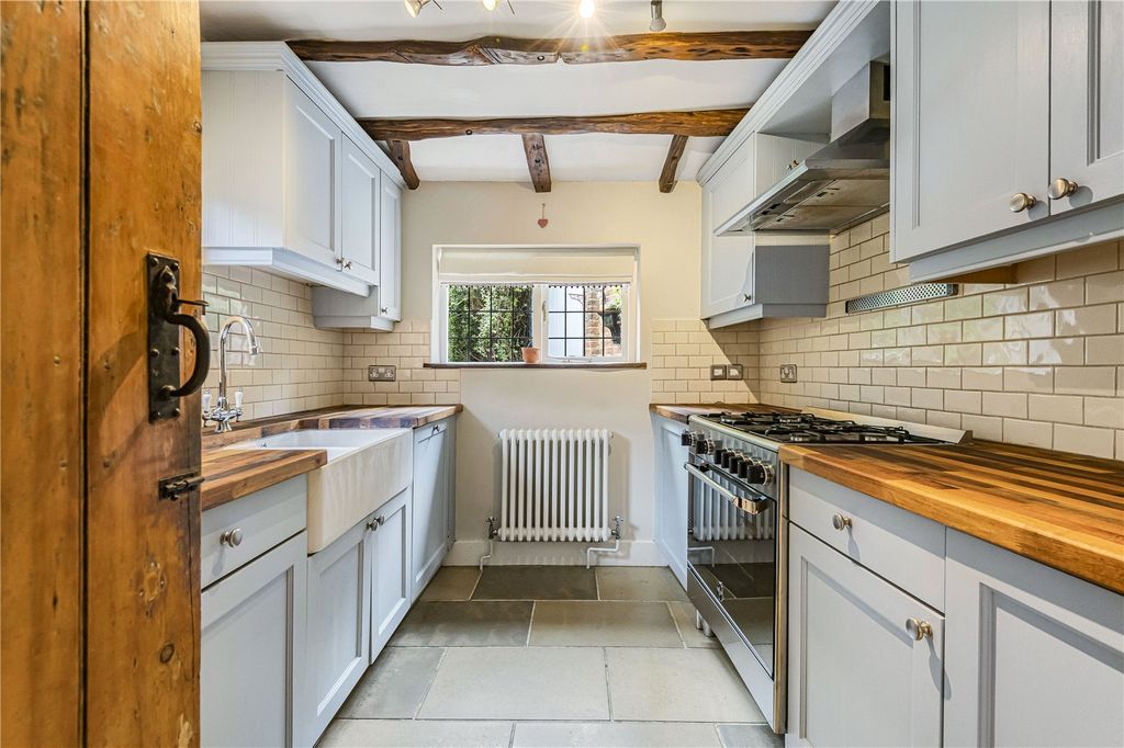 Property photo 3 of 16 Picture No. 28