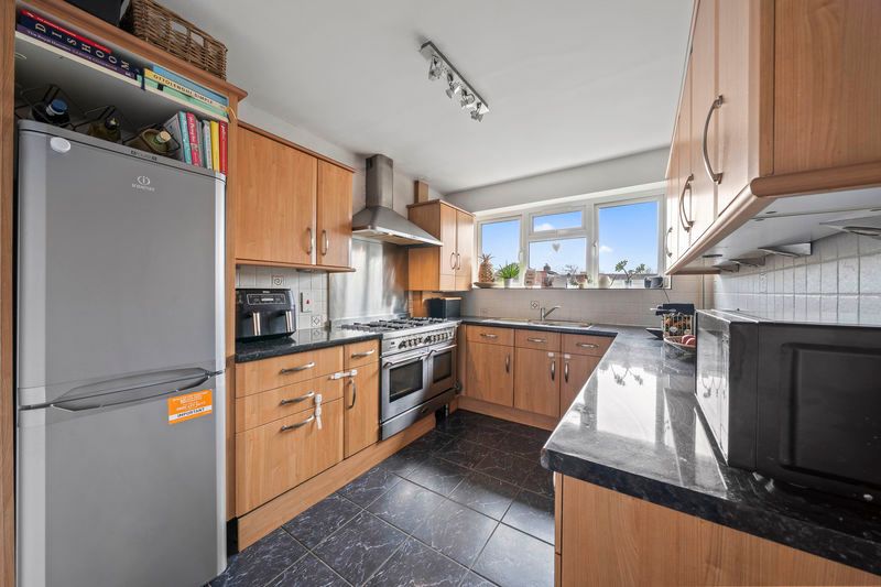 Property photo 3 of 12 Photo 1