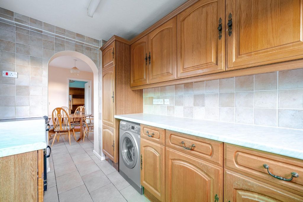 Property photo 3 of 20 1381172-17-691B52Ba33839.Jpg