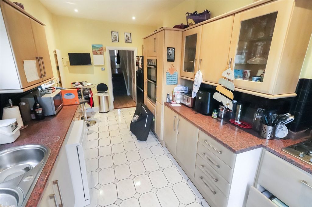 Property photo 3 of 19 Picture No. 23