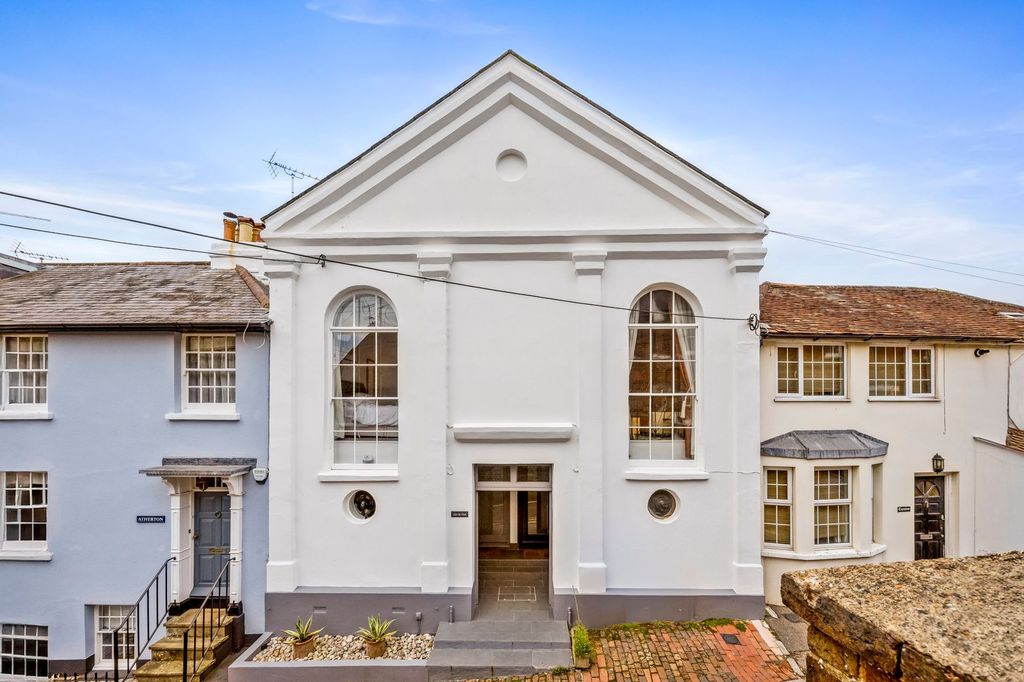 Property photo 1 of 28