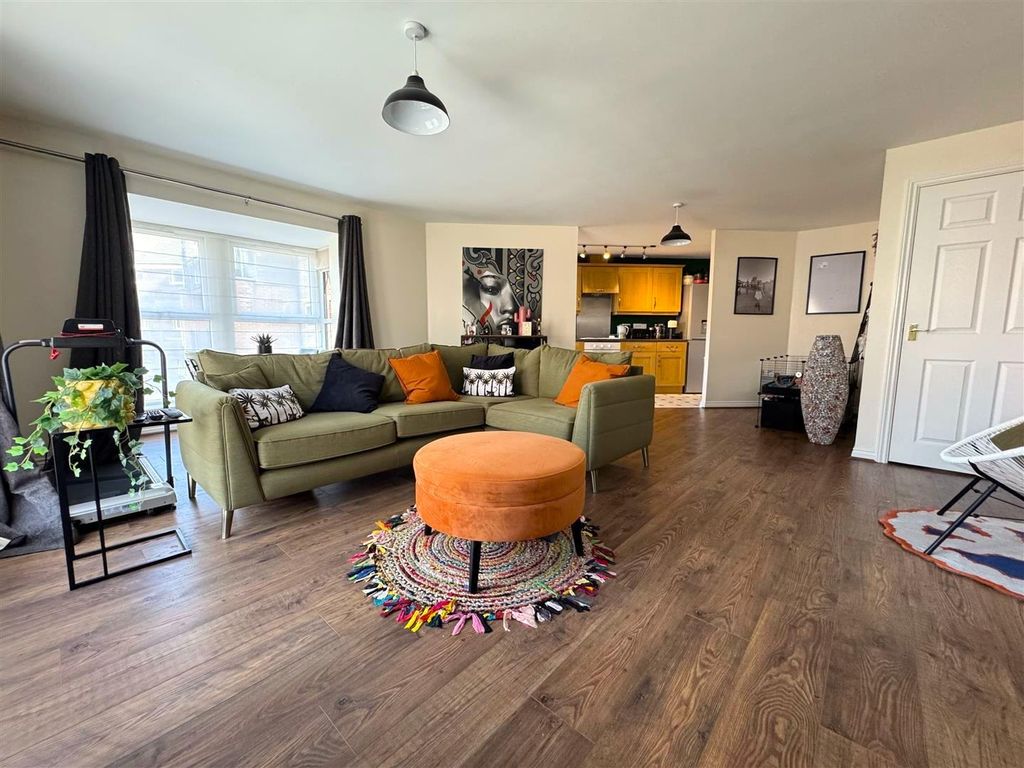 Property photo 3 of 16 Zlvirbwmde6_R75Bis08Wq.Jpg