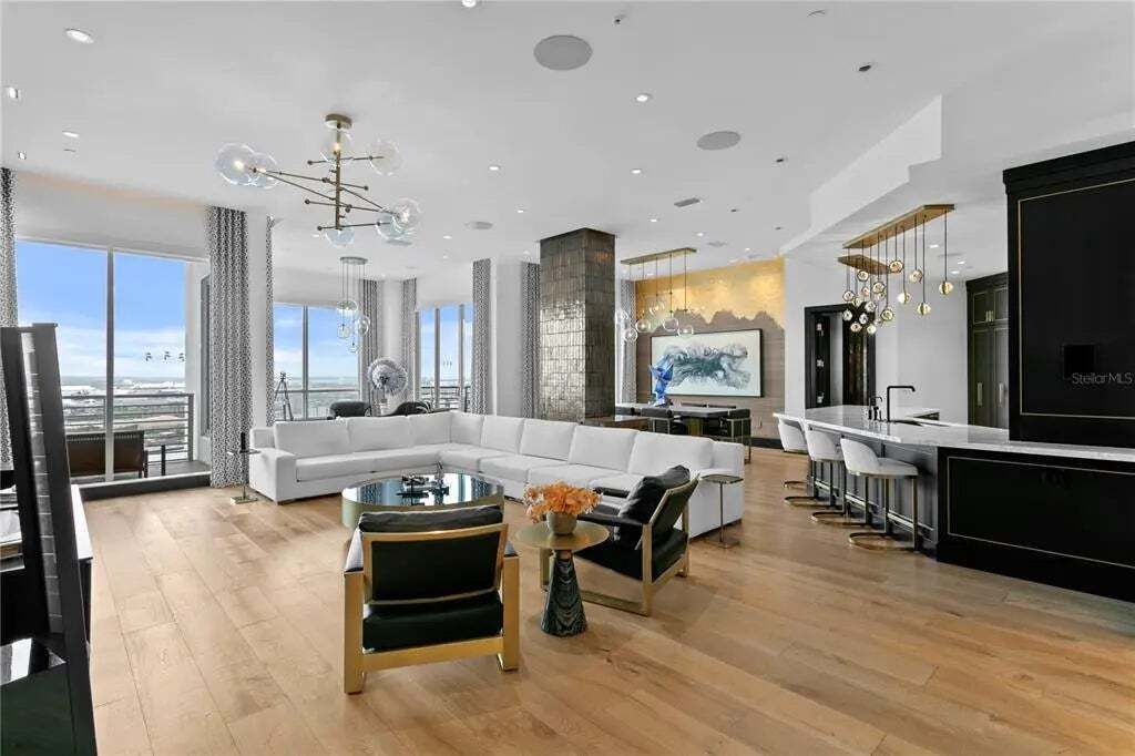 Property photo 3 of 20 <Alttext/>