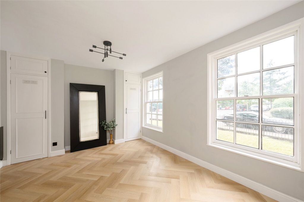 Property photo 2 of 11 Picture No. 03