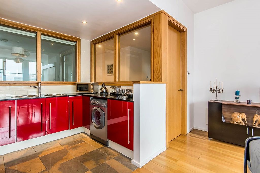 Property photo 3 of 12 Photo