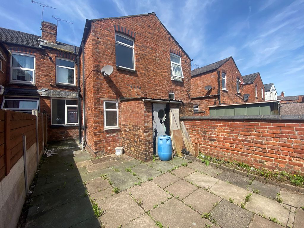 Property photo 2 of 10 Rear