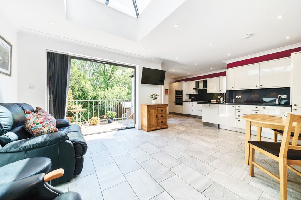 Property photo 2 of 21 1131745 (14)