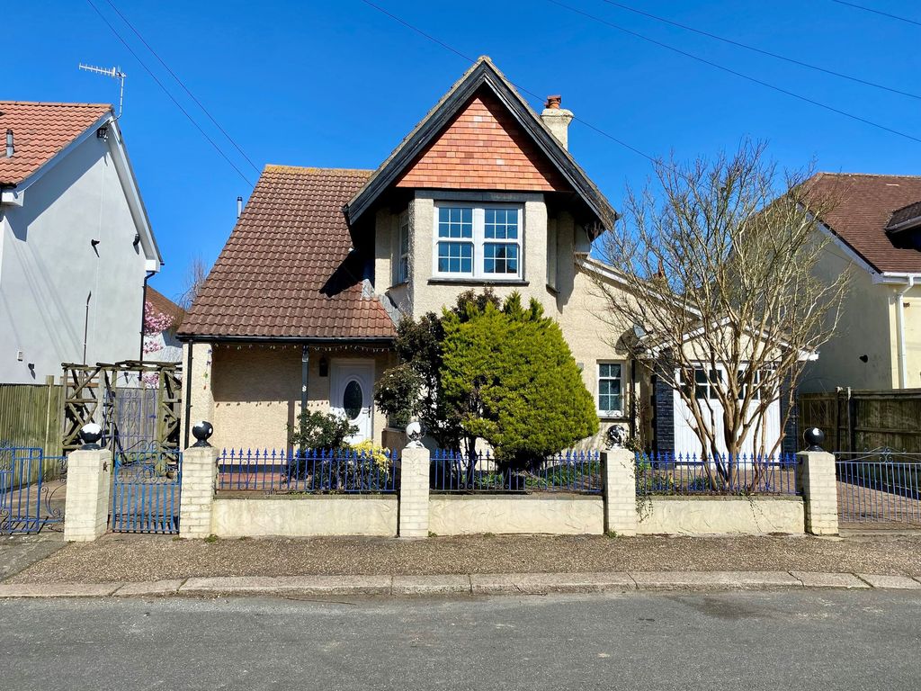 Property photo 1 of 15 Front