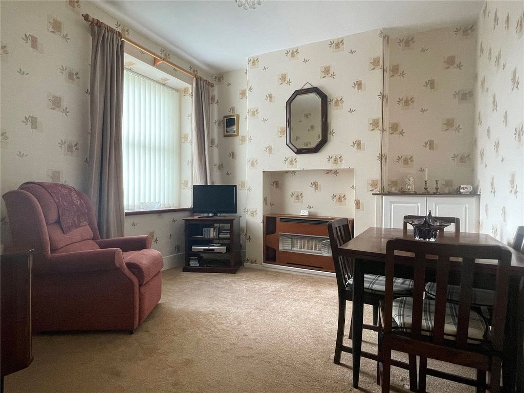 Property photo 3 of 28 Dining Room