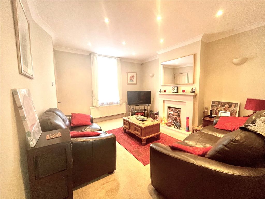 Property photo 3 of 11 Picture No. 15