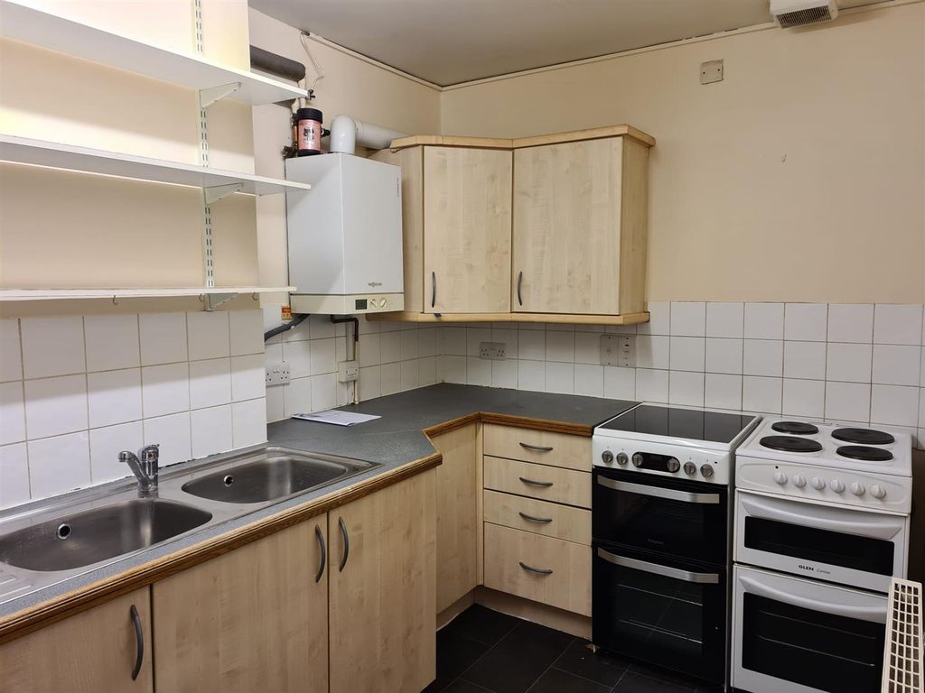 Property photo 1 of 20 Kitchen A - 58B Mill Road.Jpg