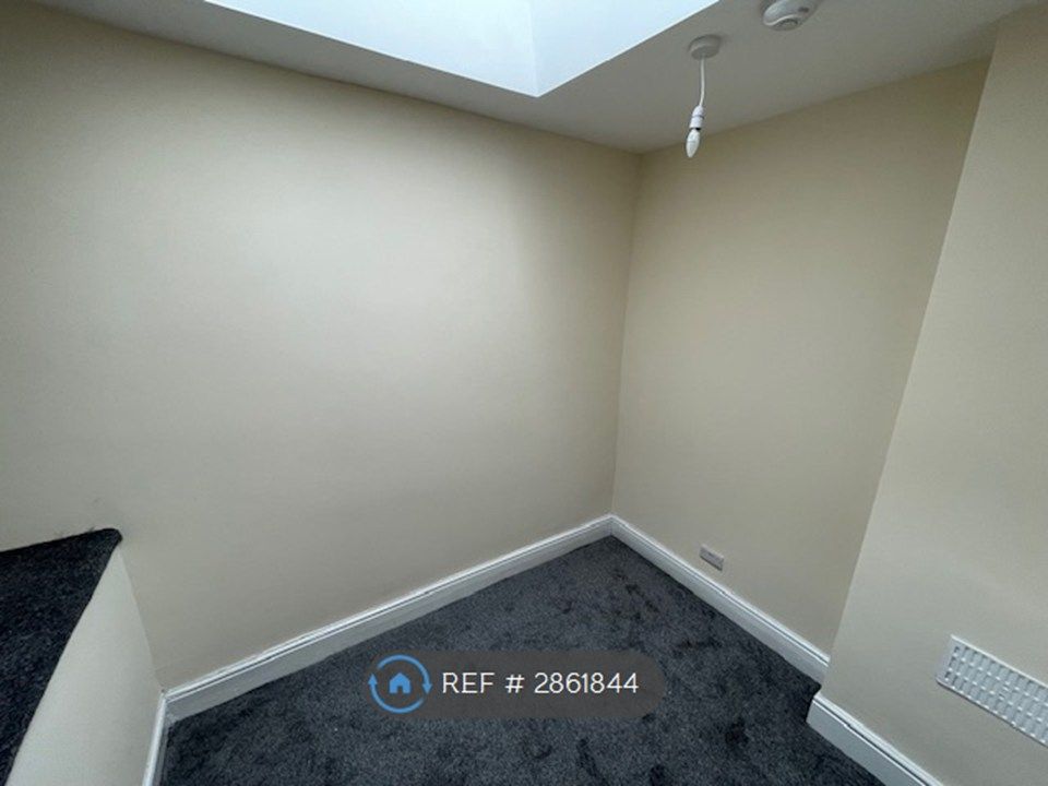 Property photo 3 of 26