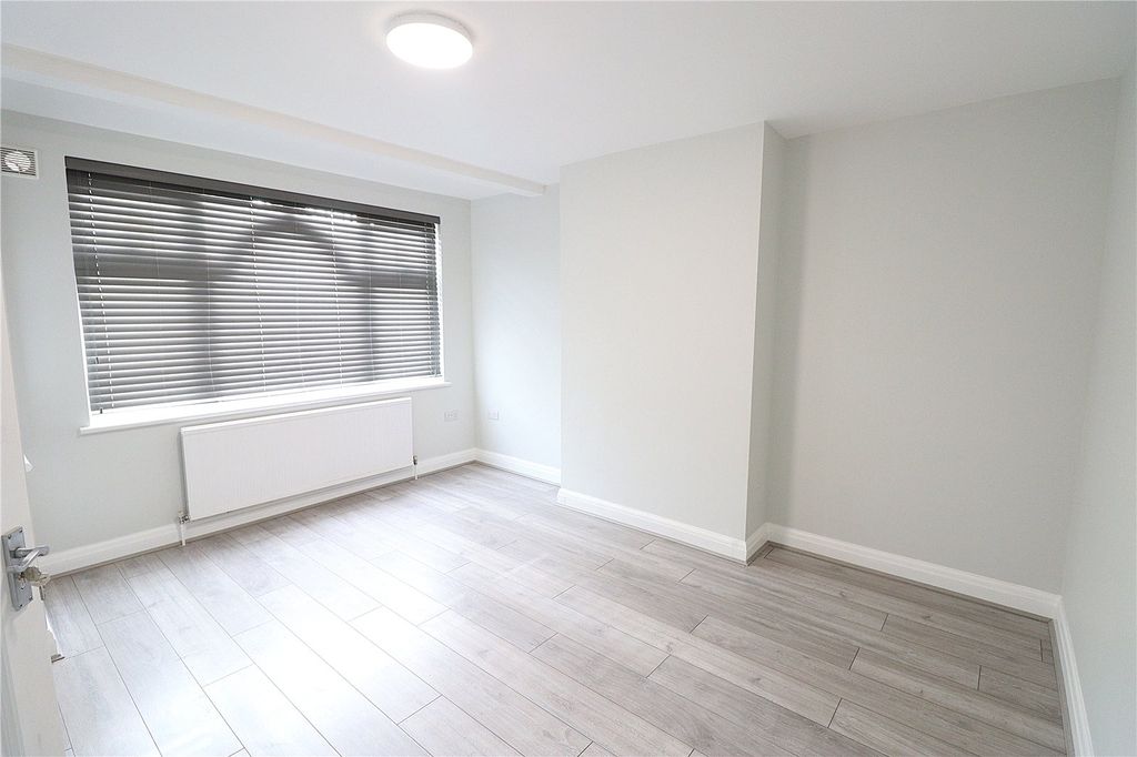 Property photo 3 of 15 Picture No. 05