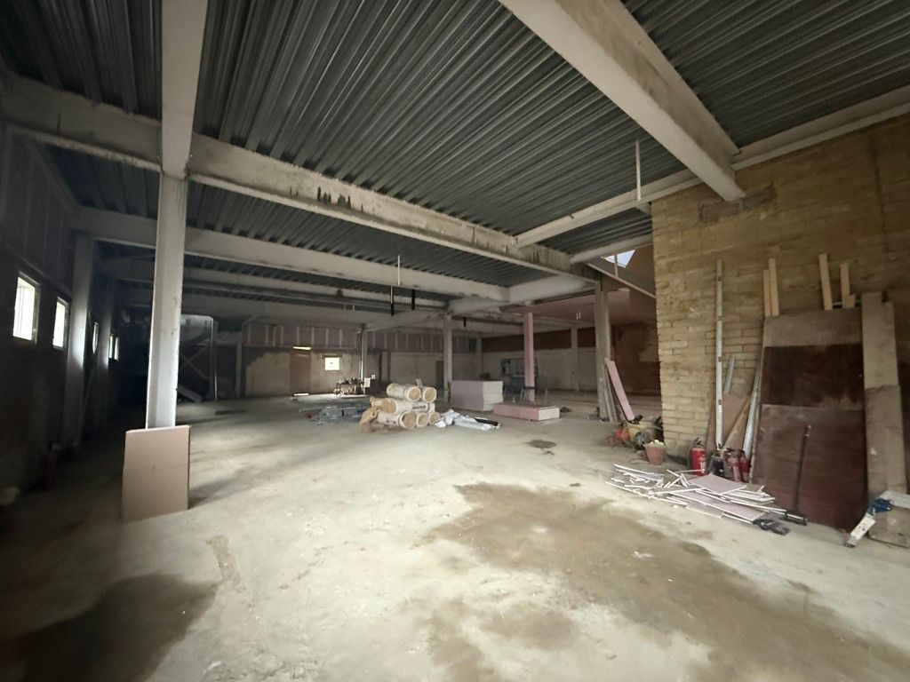 Property photo 2 of 7 Photo 4