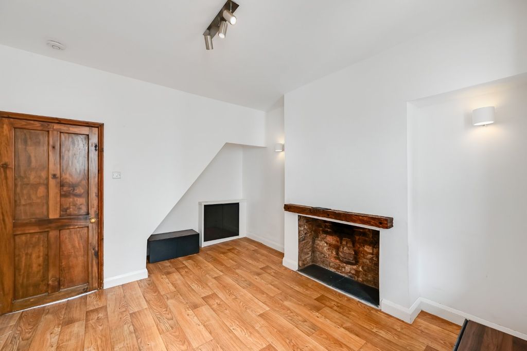 Property photo 3 of 10 Picture 3