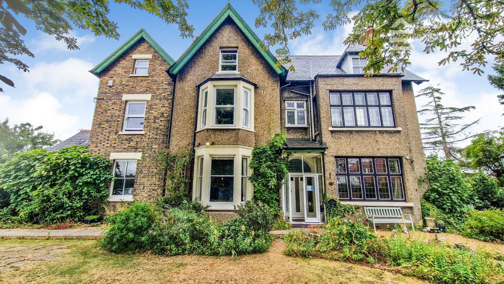 Property photo 1 of 19 Picture No. 18