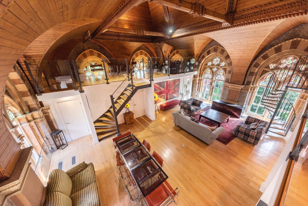 Property photo 1 of 12 Open Plan Living