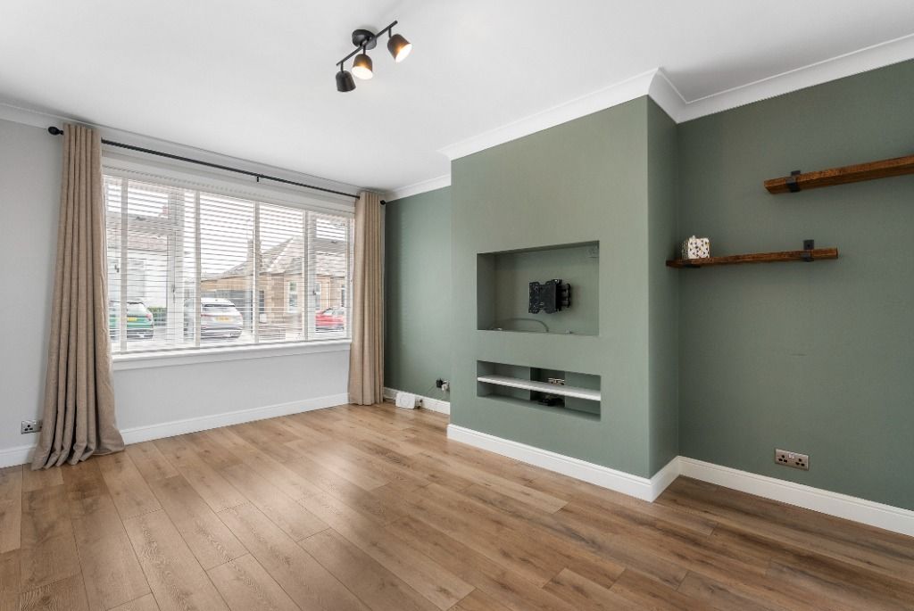 Property photo 2 of 17 Photo 2