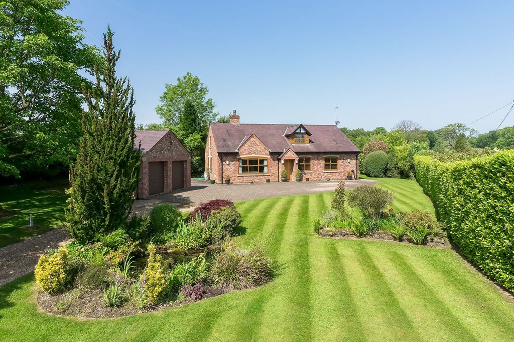 Property photo 1 of 34