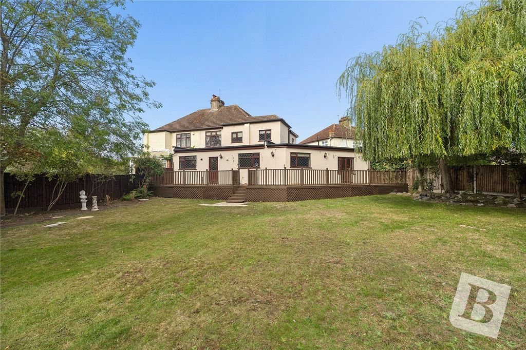 Property photo 1 of 26 Rear Garden