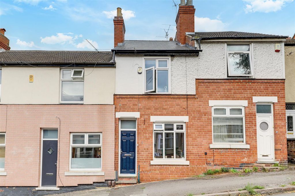 Property photo 1 of 17