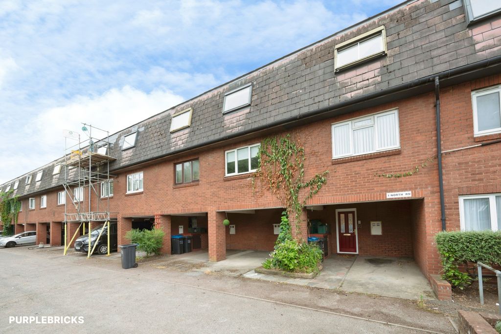 Property photo 2 of 25