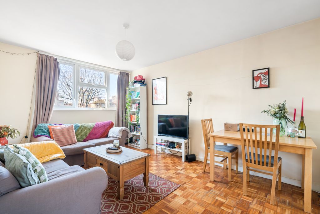 Property photo 2 of 12