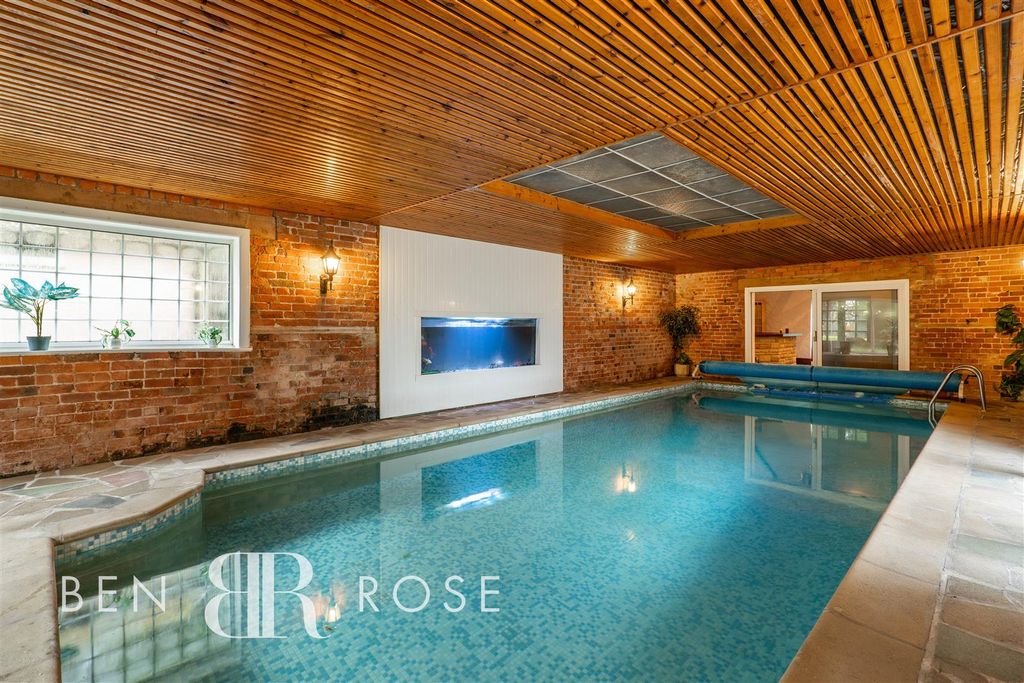 Property photo 2 of 50 Pool Room