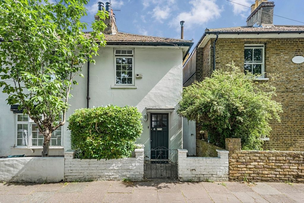 Property photo 2 of 13