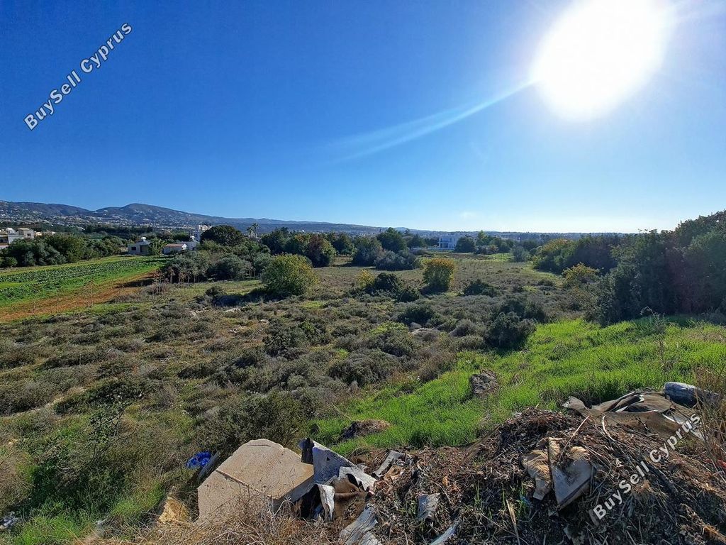 Property photo 1 of 3