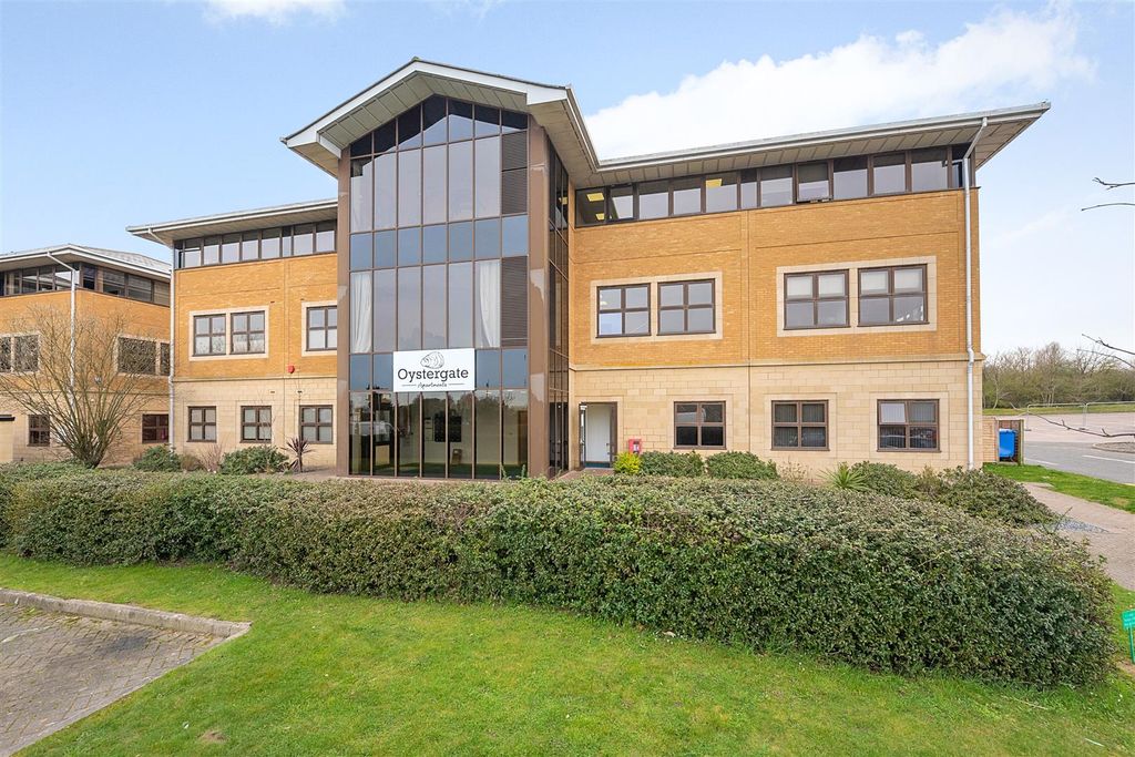 Property photo 2 of 11 Oystergate Apartments, Wraik Hill