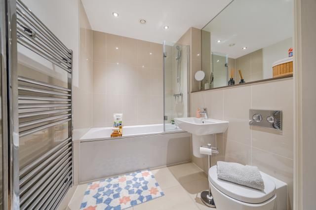 Additional image 18 of 2 bed flat for saleCape Cross House, Kingman Way, Newbury RG14