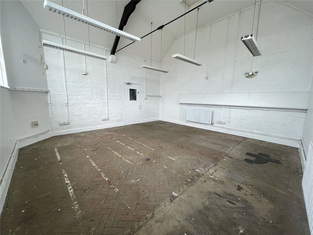 Property photo 2 of 4 Picture No. 08