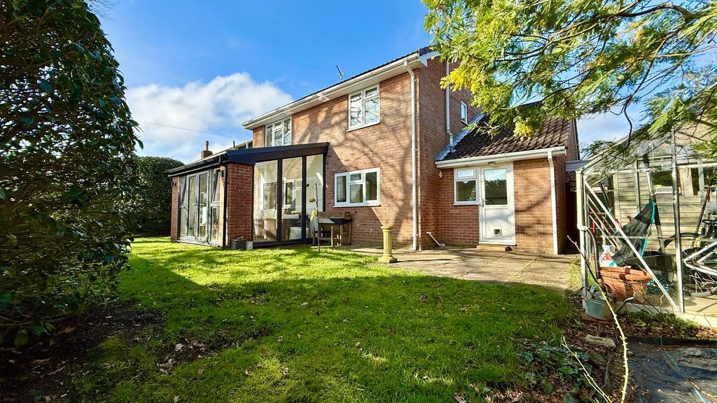 Property photo 3 of 25