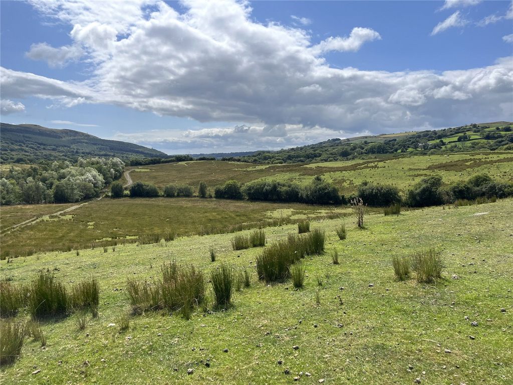 Property photo 3 of 16 Picture No. 03