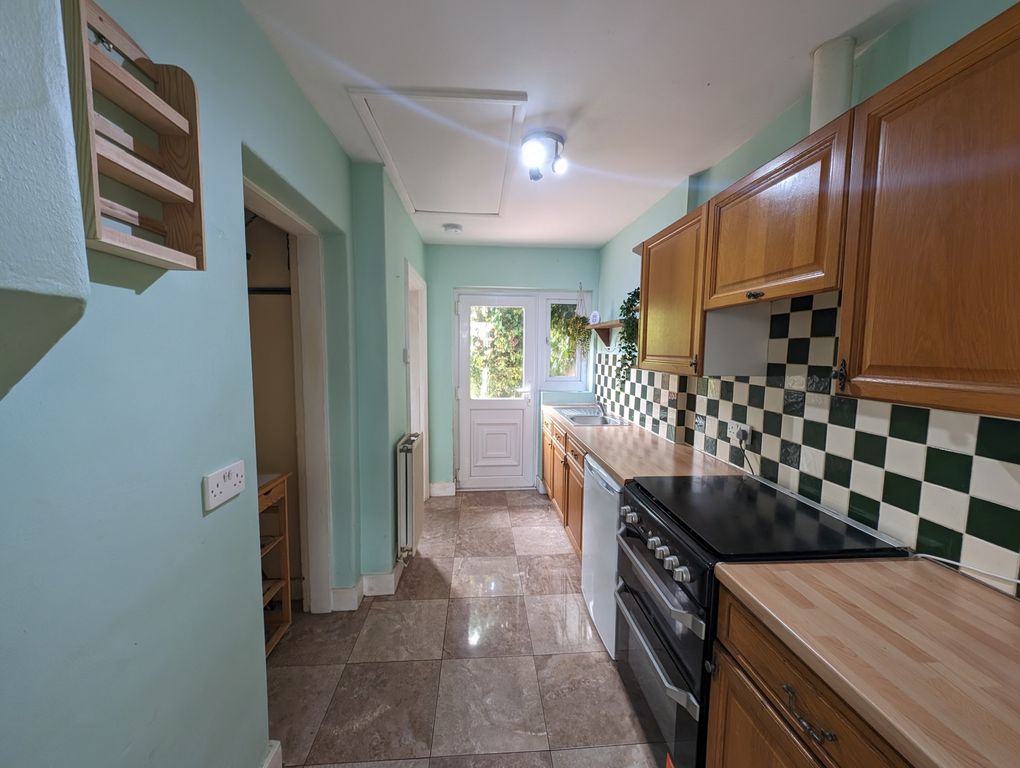 Property photo 3 of 10 Photo 6