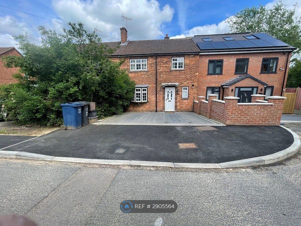 Property photo 1 of 3