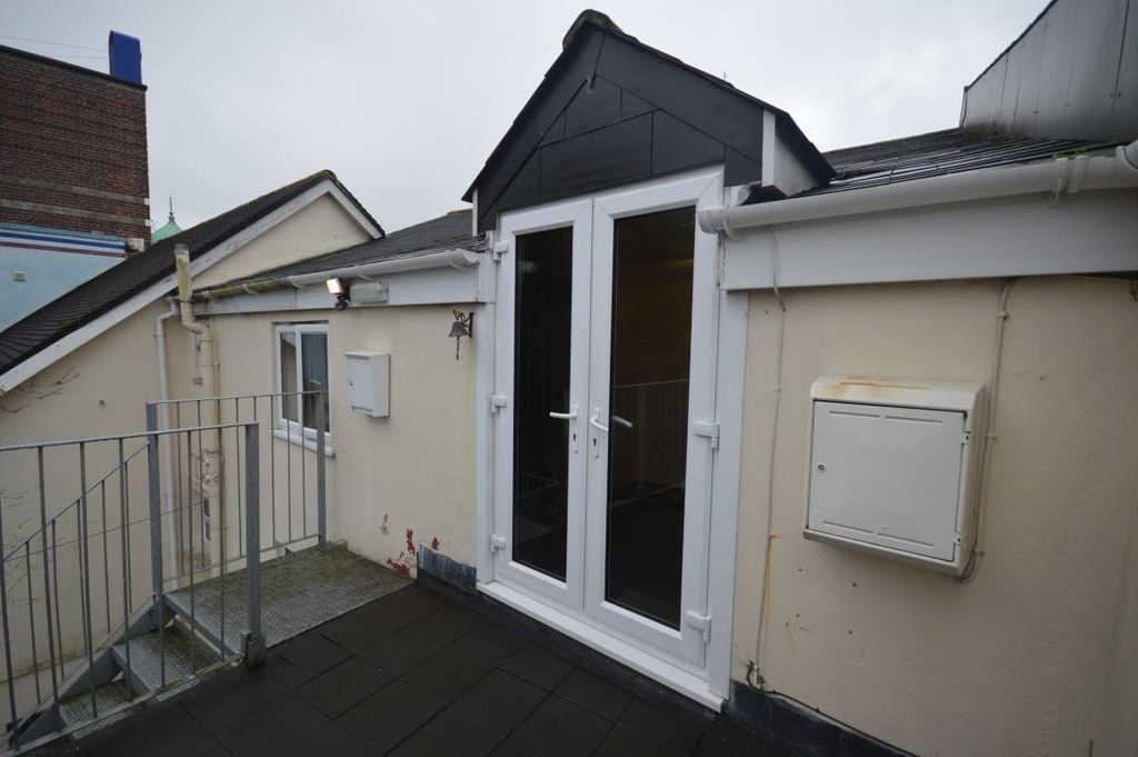 Property photo 1 of 7 Dsc_0822 (Medium).Jpg