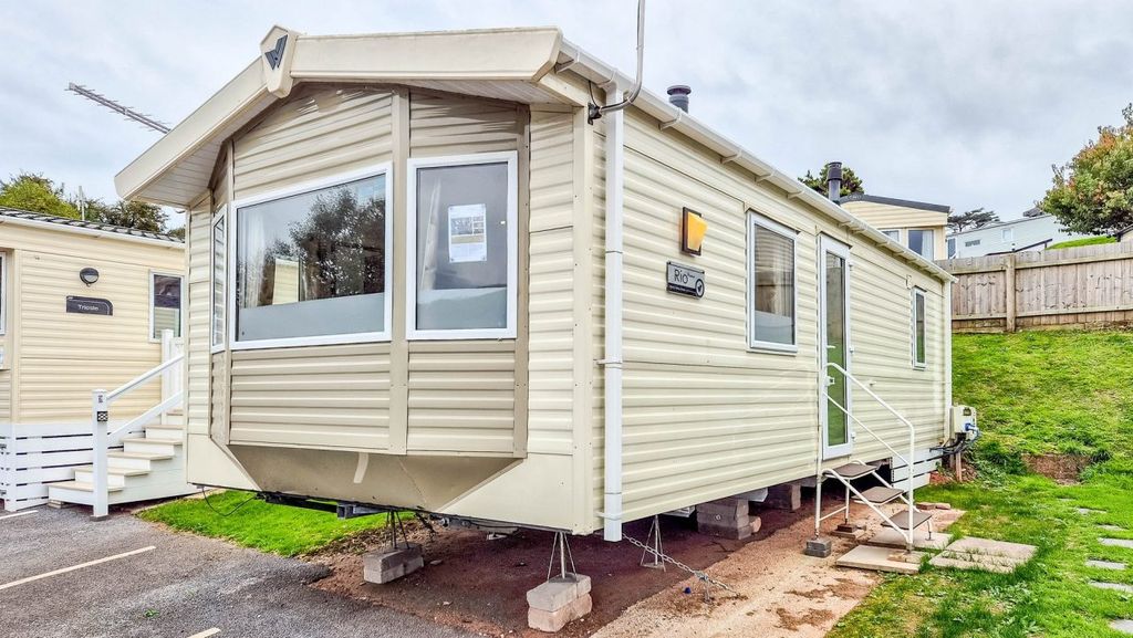 Property photo 1 of 18 Untitled 2