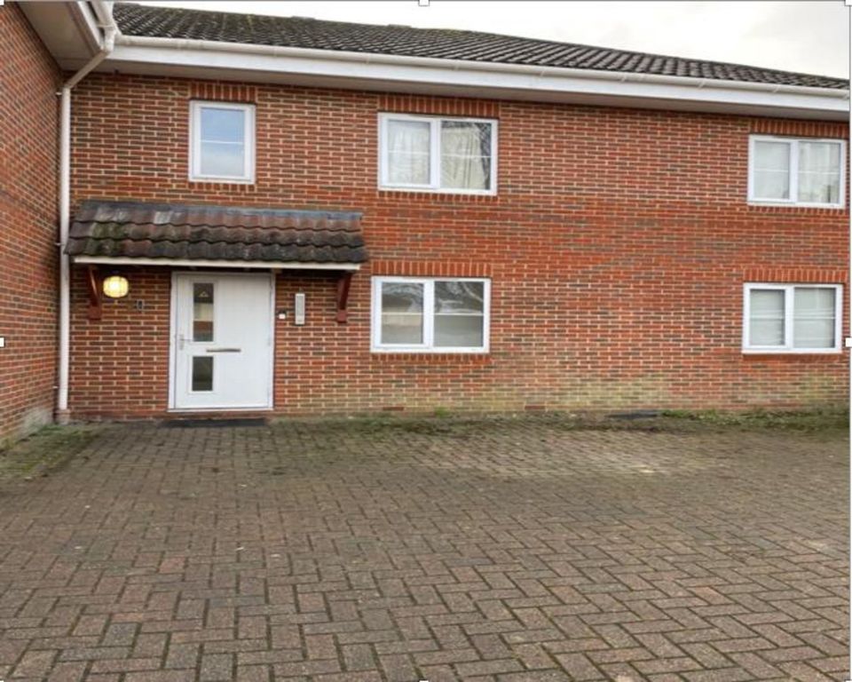 Property photo 1 of 4